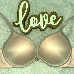 BODY BY VICTORIAS SECRET PUSH-UP BRA💕34B